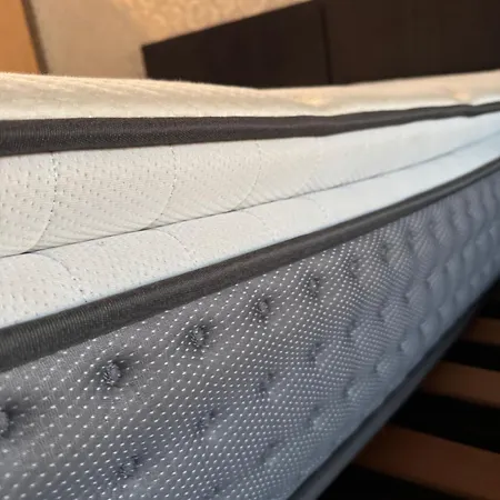 V I P Бухарест