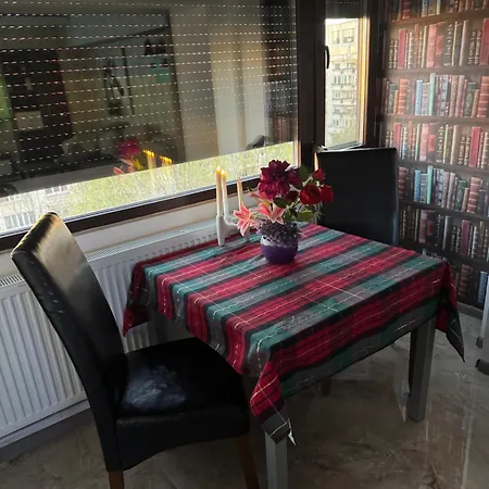 Apartament V I P *